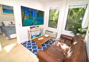 Tropical Beach Condo - Pool, Shops, 86